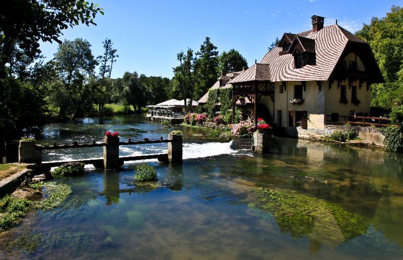 Villa La Chapelle De Monet - Logis Coquelicots Bois-Jerome-Saint-Ouen Esterno foto